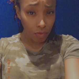 Meet your Posher, Queen